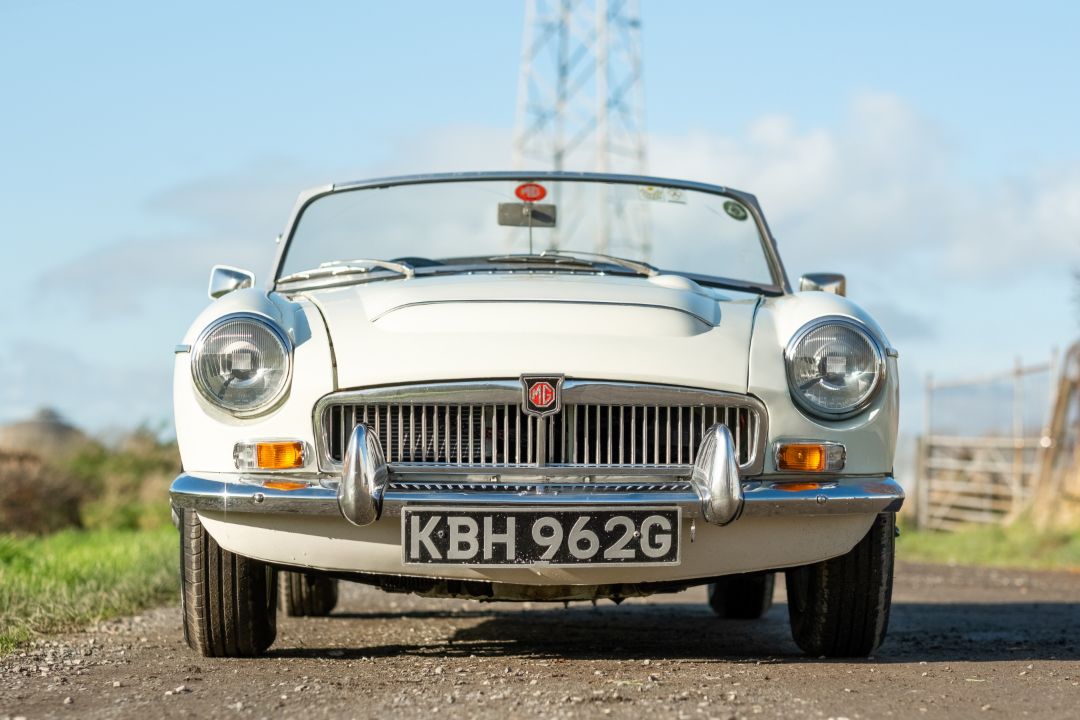 1969 MG MGC Roadster Comprehensive history file and supplied with factory hardtop - Image 9 of 45