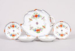 Blattschale und vier kleine Schälchen, Meissen, Form "Neuer Ausschnitt", Dekor "Indisch bunt", 20.J