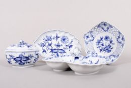 Konvolut Porzellan, Meissen, Dekor "Zwiebelmuster", 2. Hälfte 20.Jh. 