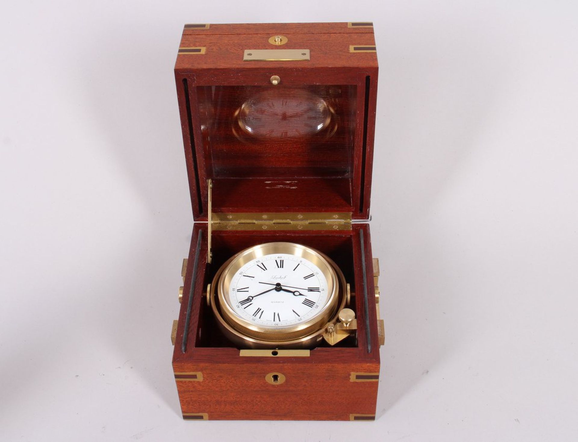 Schiffschronometer in Transportbox, Imhof, Schweiz, 20.Jh. 