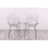 Zwei "Wire-Chairs", Entwurf Harry Bertoia, Ausführung wohl Knoll, 1980er Jahre 