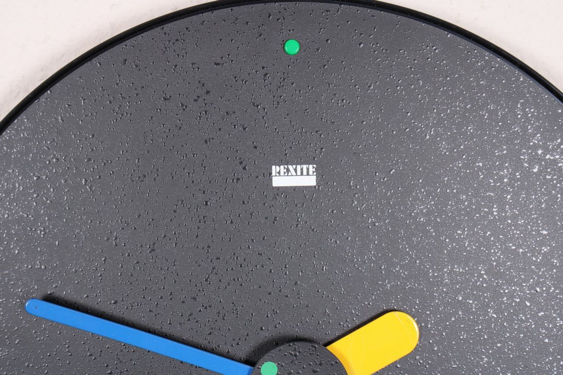 Wanduhr "Contratempo", Entwurf Raul Barbieri & Giorgio Marianelli für Rexite, um 1985  - Bild 2 aus 3