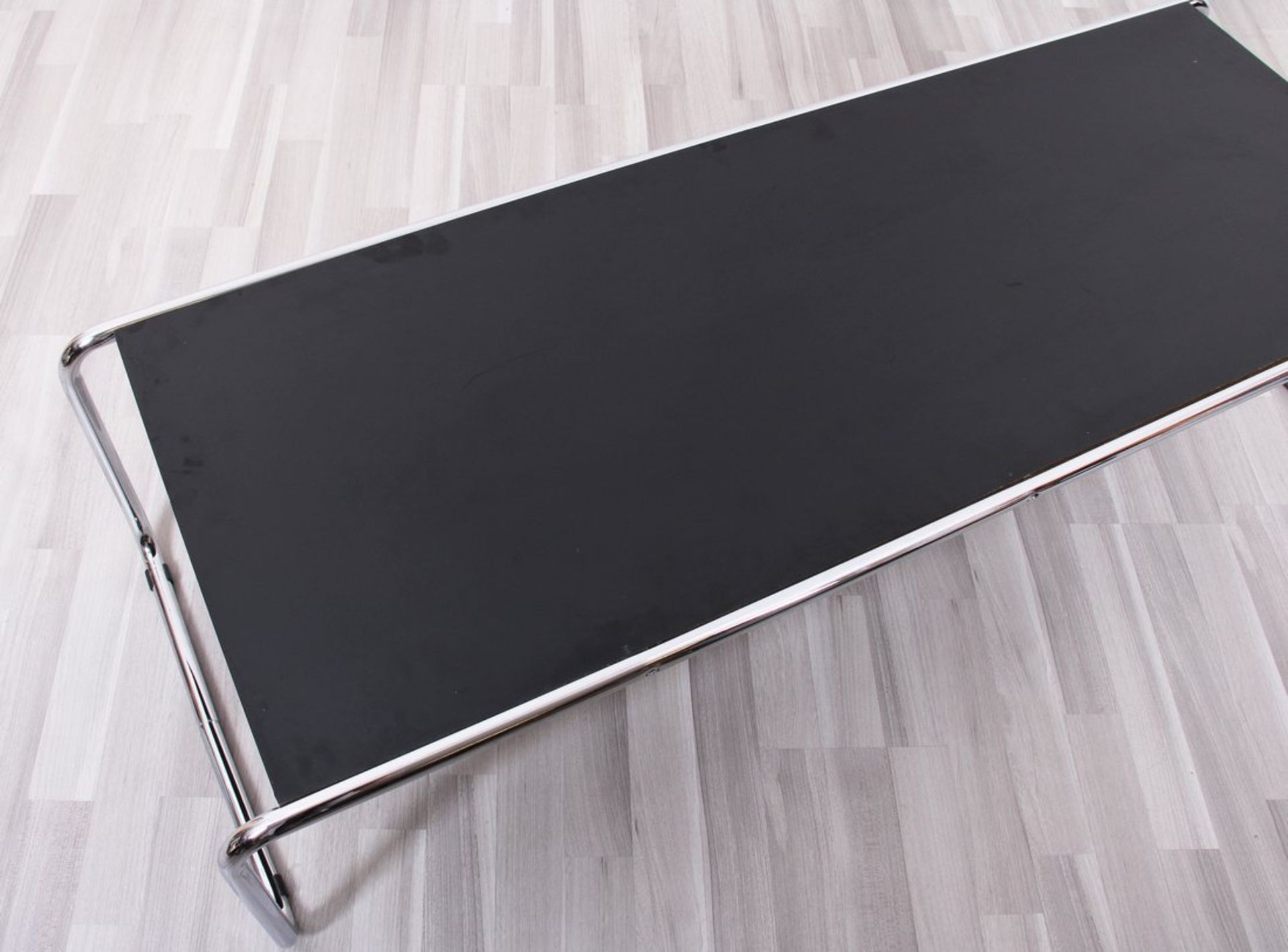Couchtisch "Laccio", Entwurf Marcel Breuer, unbekannte Ausführung, wohl 1990er Jahre  - Bild 4 aus 4