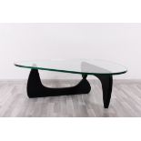 Couchtisch "IN-50", Entwurf Isamu Noguchi (1944), Ausführung wohl 1990er Jahre 