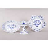 Konvolut Durchbruchporzellan, Meissen, Dekor "Zwiebelmuster", Fertigung nach 1972 