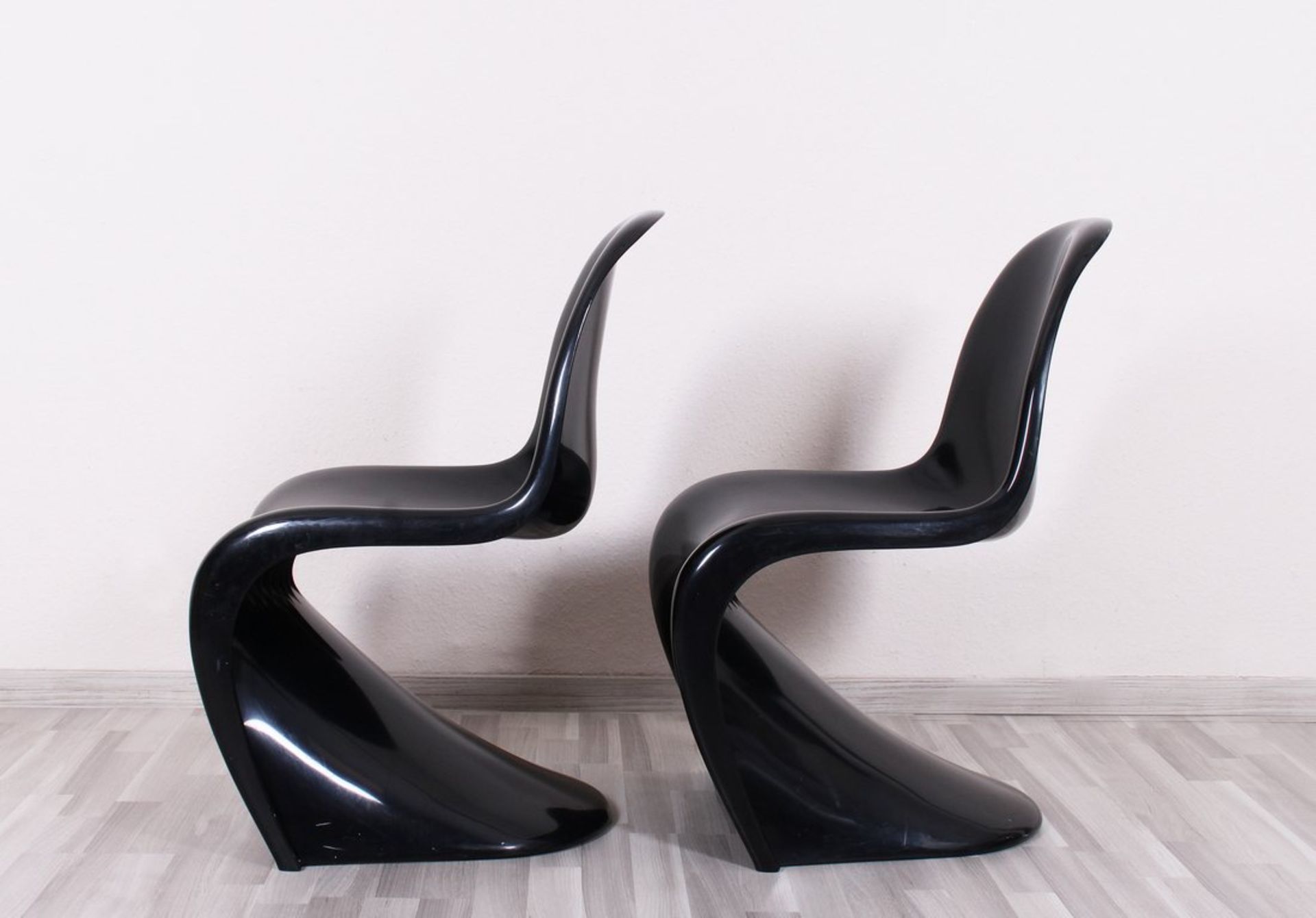 2 "Panton Chairs", Entwurf Verner Panton, Ausführung Fehlbaum, um 1971  - Bild 2 aus 5