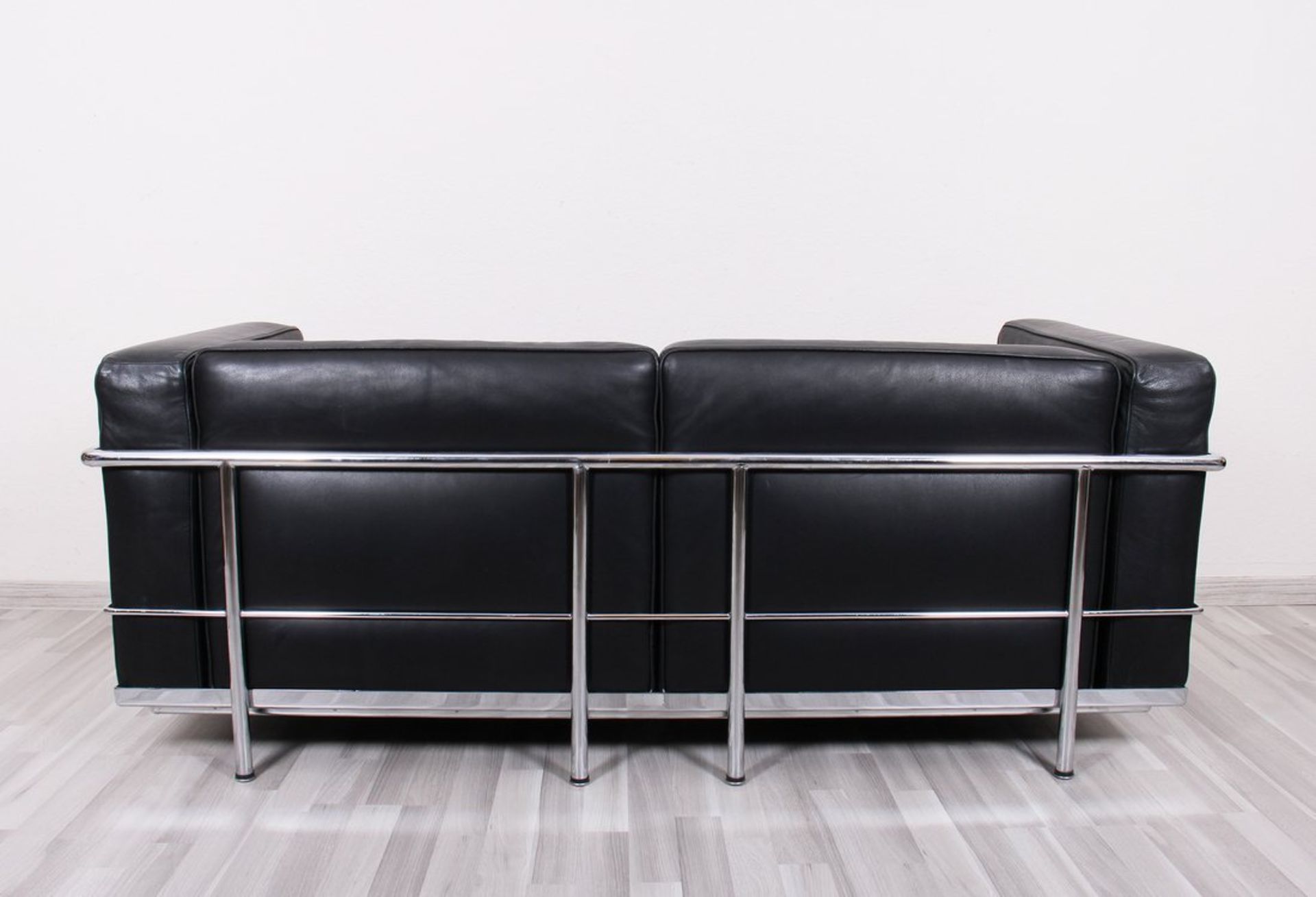 2-Sitzer Sofa "LC3", Entwurf Le Corbusier, unbekannte Ausführung, 1980er/90er Jahre  - Bild 4 aus 4