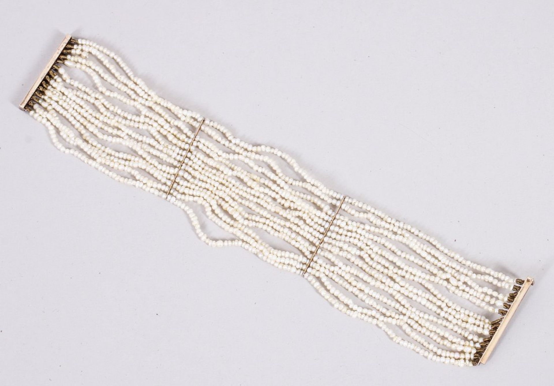 Naturperlen-Armband, u.a. 585er Gelbgold, um 1850 