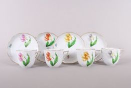 Vier Kaffeetassen mit Untertassen, Herend, Ungarn, Form "Ozier", Tulpendekor "Kitty", 20.Jh. 
