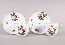 Paar Kaffeetassen mit Untertassen, Herend, Ungarn, Dekor "Rothschild", 20. Jh. 