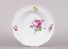 Tiefer Teller mit Floraldekor, Meissen, Marcolini-Zeit (1774-1815) 