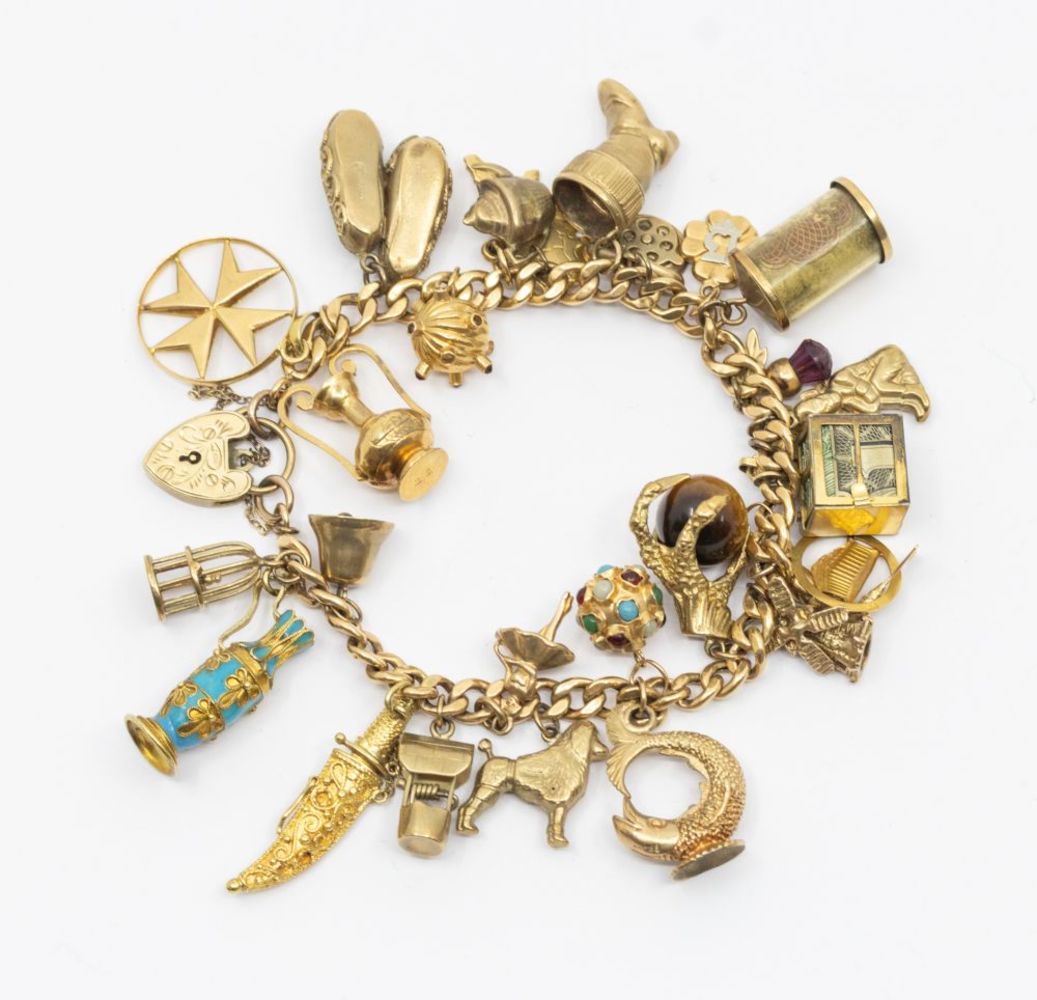 April Four Day Antiques & Collectors Auction - Hansons Auctioneers and Valuers