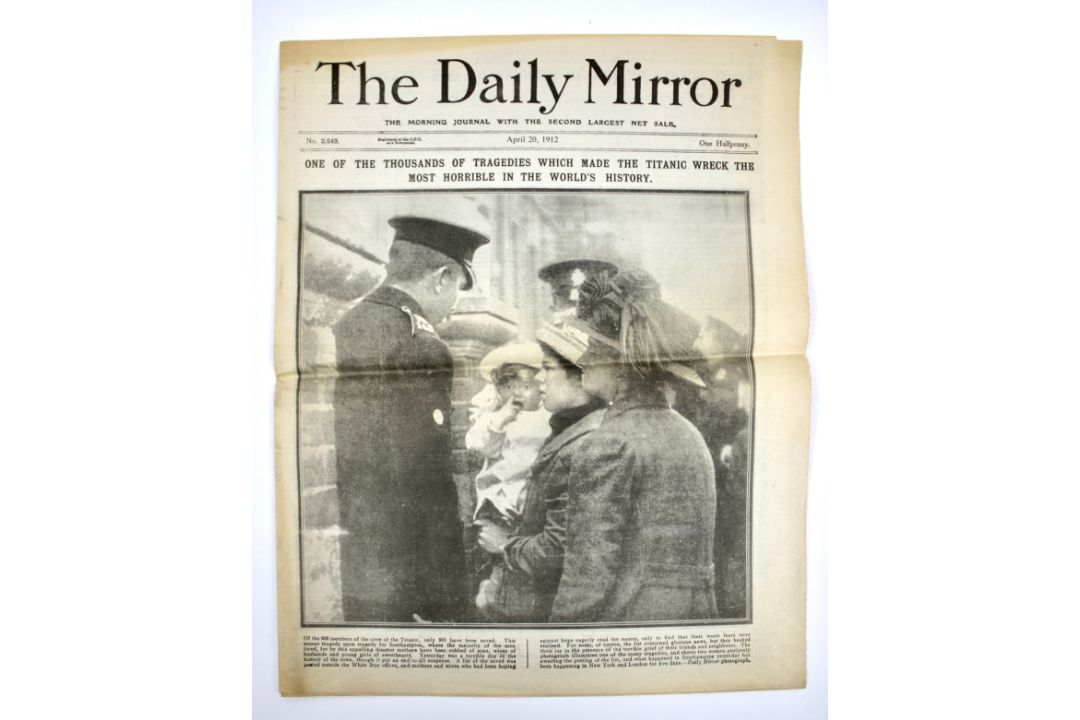 Titanic - The Daily Mirror news paper dated 20th April 1912, marking the Titanic disaster. - Image 1 of 5