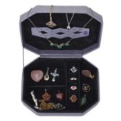 Konvolut Silberschmuck und Steine