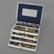 Konvolut Modeschmuck im Koffer