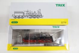 Trix H0 Dampflok 22711 OVP 