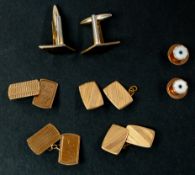 Jewellery: a pair of 9ct gold cufflinks, 4.5g, boxed; a boxed pair of 9ct gold collar studs mounted 