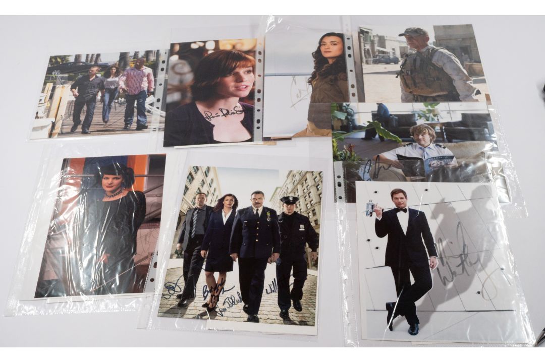 Signed photographs - Image 1 of 3