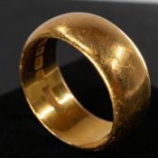 Jewellery: a 22ct yellow gold wedding band, London 1963, UK size R, band width 8.7mm, weight 14.7g.