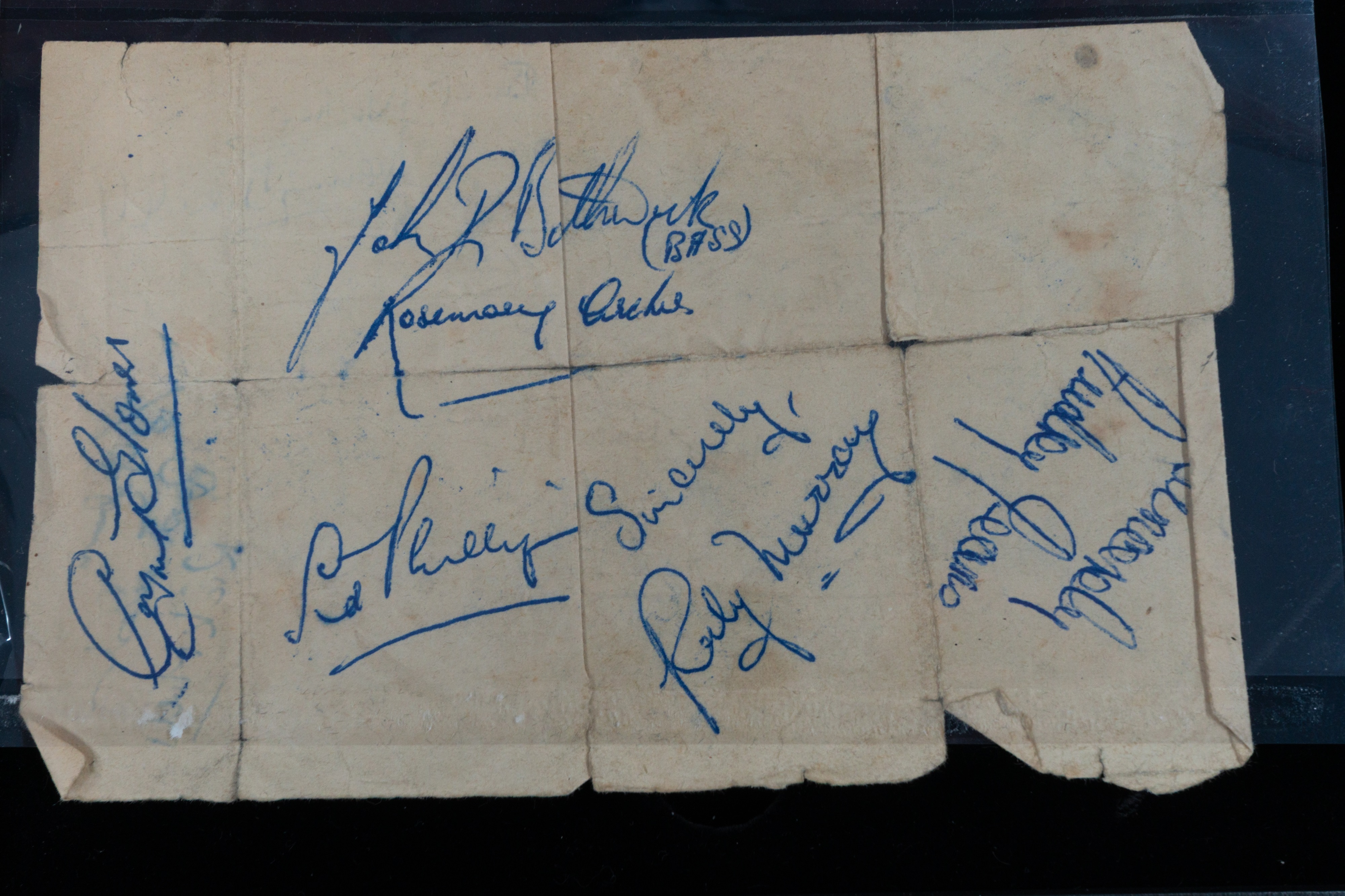 Autographs: - Image 6 of 6