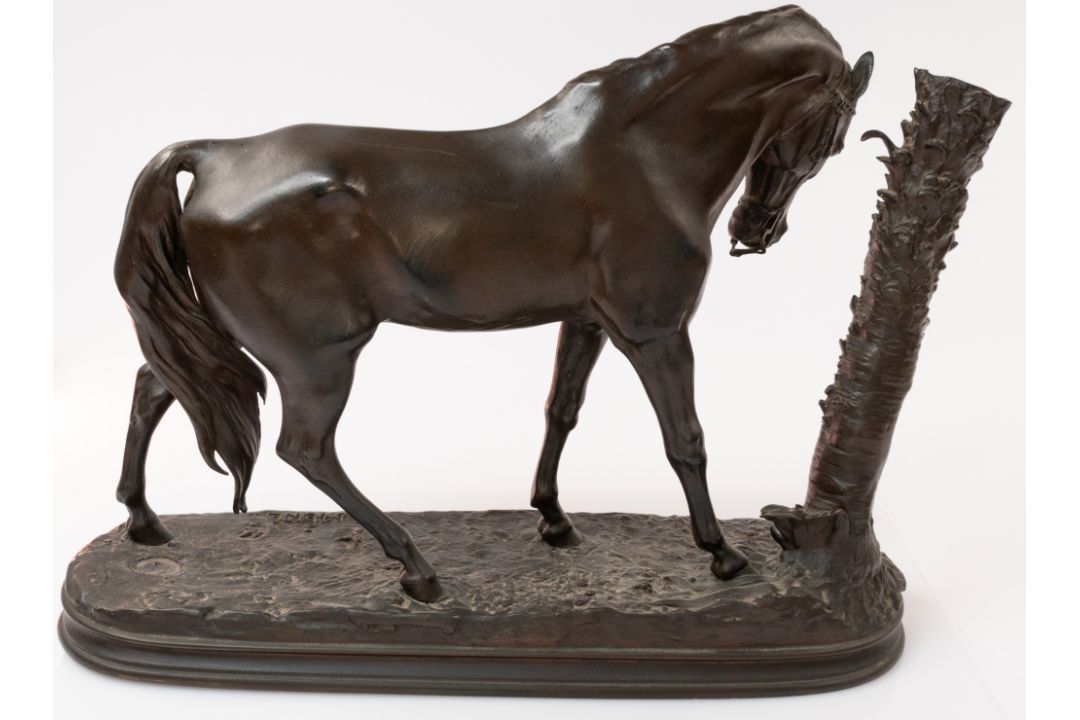 Metalware: an Animalier bronzed group depicting a horse by a tree stump, the base bearing the signat - Image 4 of 5