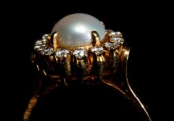 Jewellery: a Middle Eastern yellow metal ring, testing as gold and bearing what appears to be an Egy