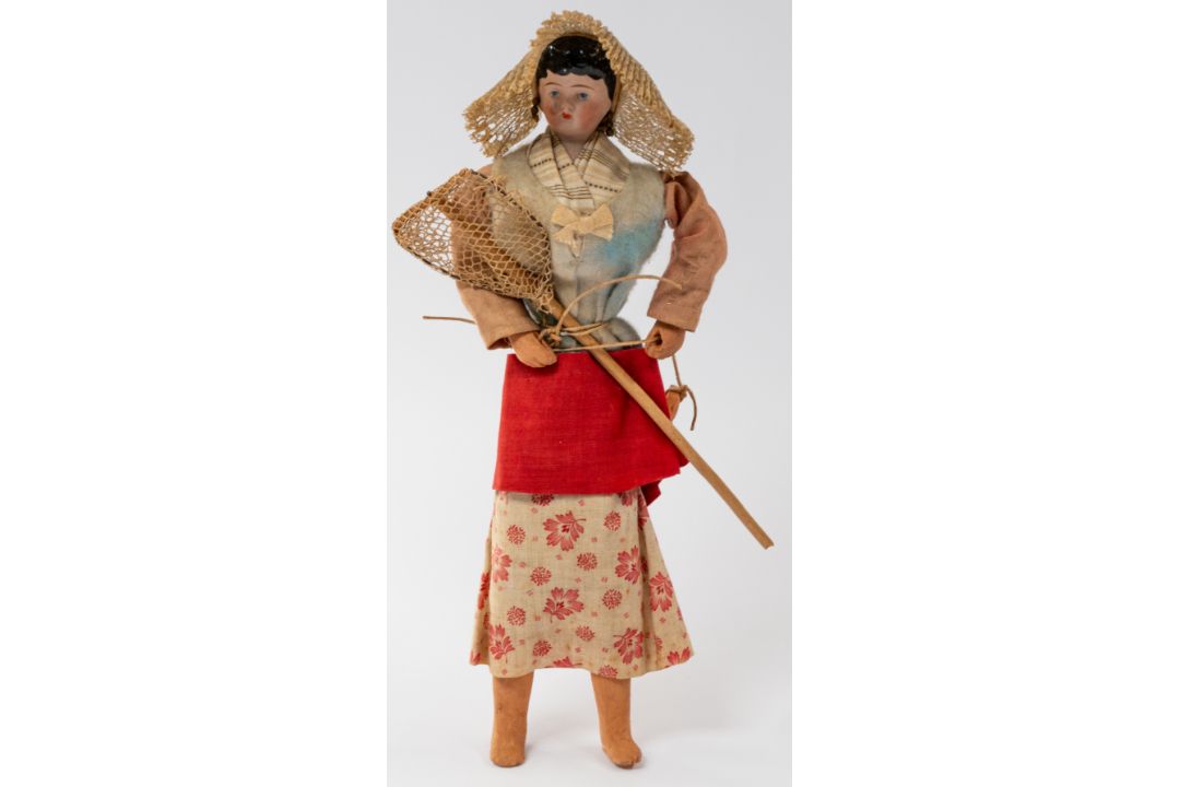 Toys/Collectables: a French bisque headed doll, probably late 19th century, dressed as a fisherwoman - Image 1 of 2