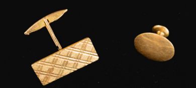 Jewellery: a single yellow metal stud marked '18', and a single cufflink marked with 'VI' and a leaf