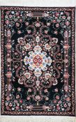 Esfahan fein, Persien, Ende 20.Jhd., Korkwolle auf Seide,