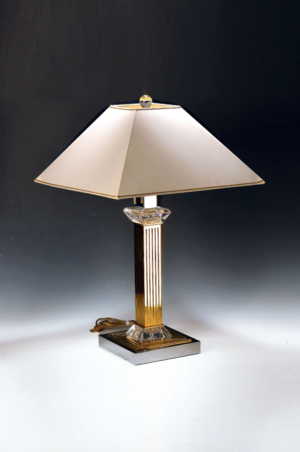 Tischlampe, wohl Italien, 20. Jh., Messing partiell