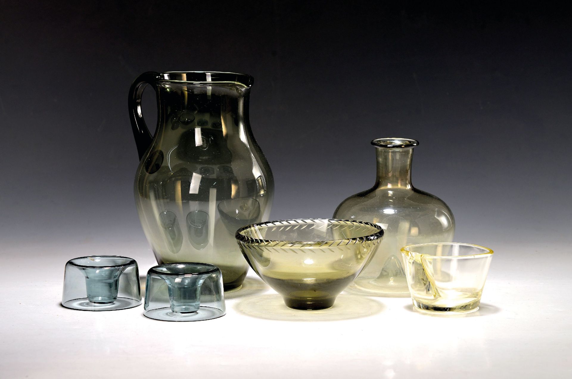 6 Glasobjekte, Entw. Wilhelm Wagenfeld (1900-1990) für