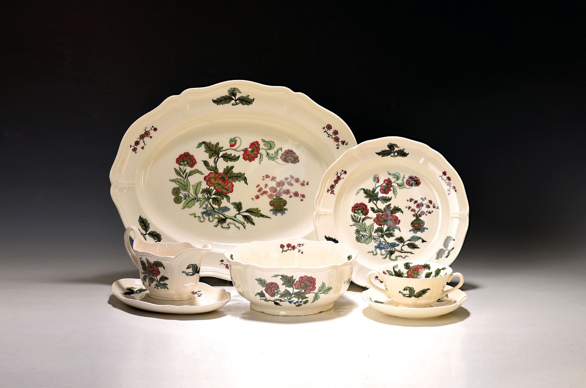 Speiseservice, Wedgwood England, Modell Mandarin, 12