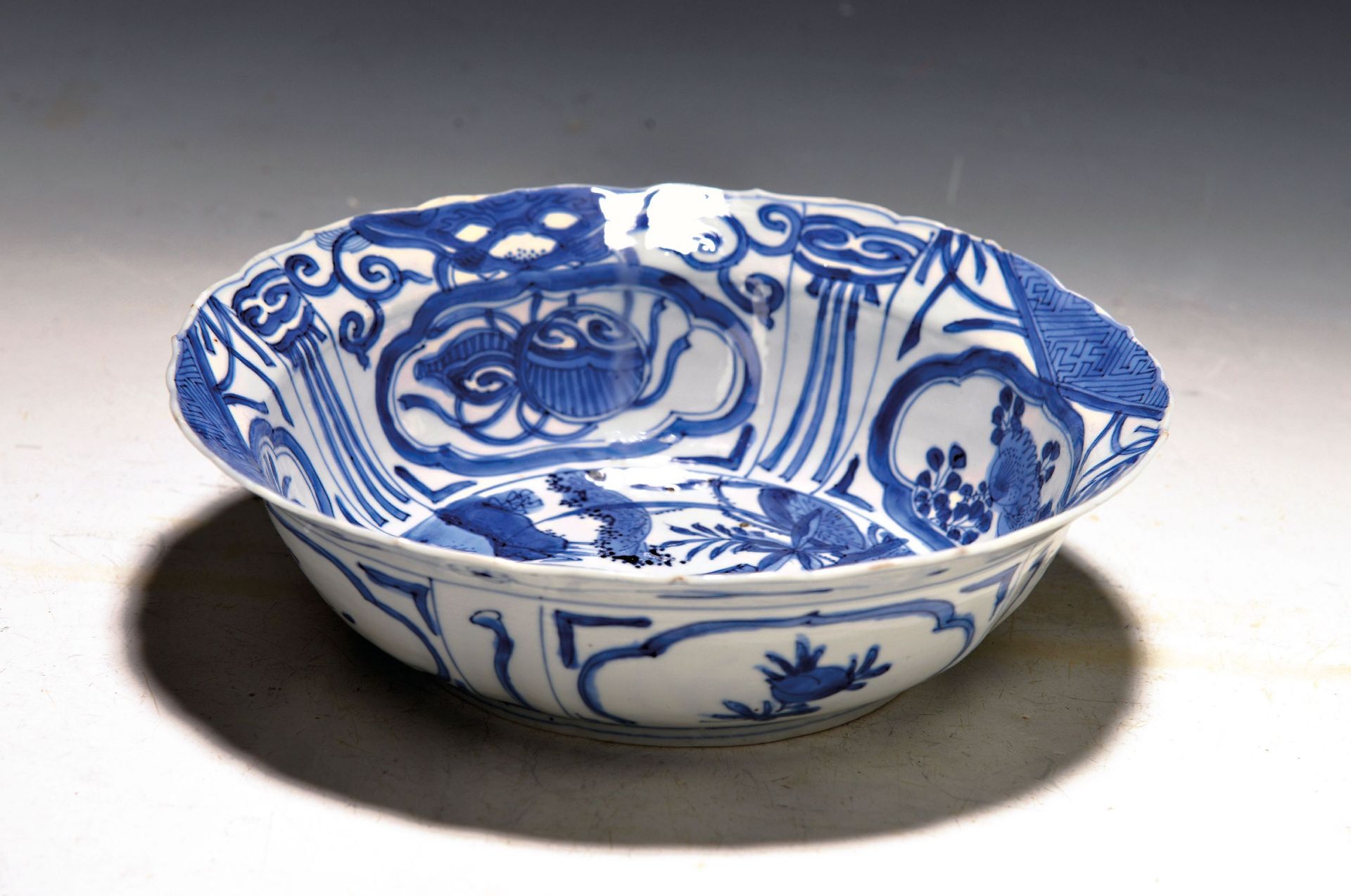 Kumme, China, wohl Wanli-Periode 1573-1620, dünnwandige