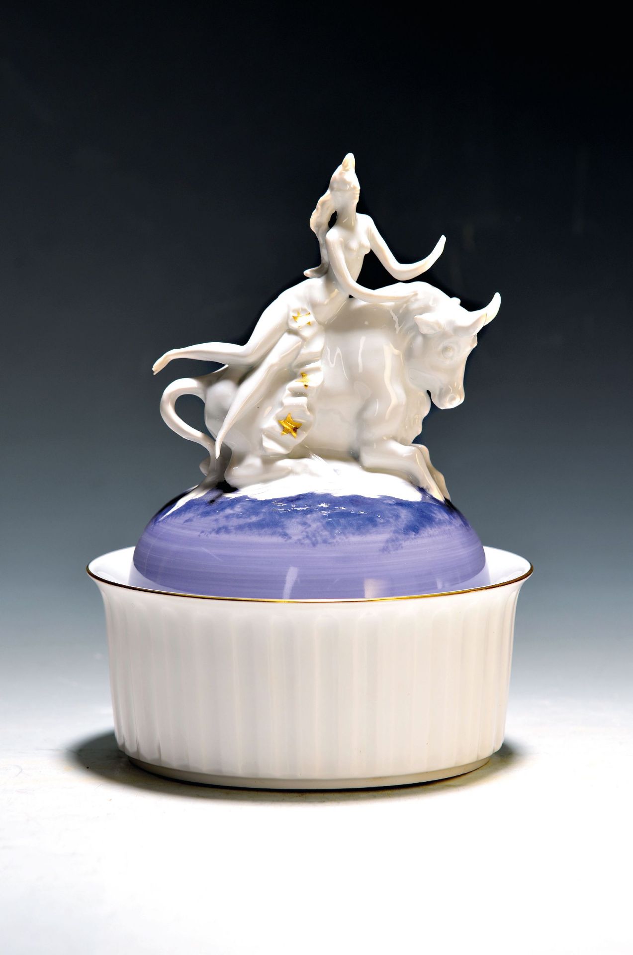 Deckeldose 'Europa', Meissen, Entwurf Peter Strang 1993,