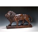 Skulptur eines schreitenden Löwen, Mildenberger