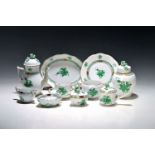 25 Teile Porzellan, Herend Ungarn, Dekor Apponyi grün,
