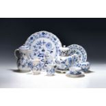 Umfangreiches Kaffeeservice, Meissen, Zwiebelmuster, 20.