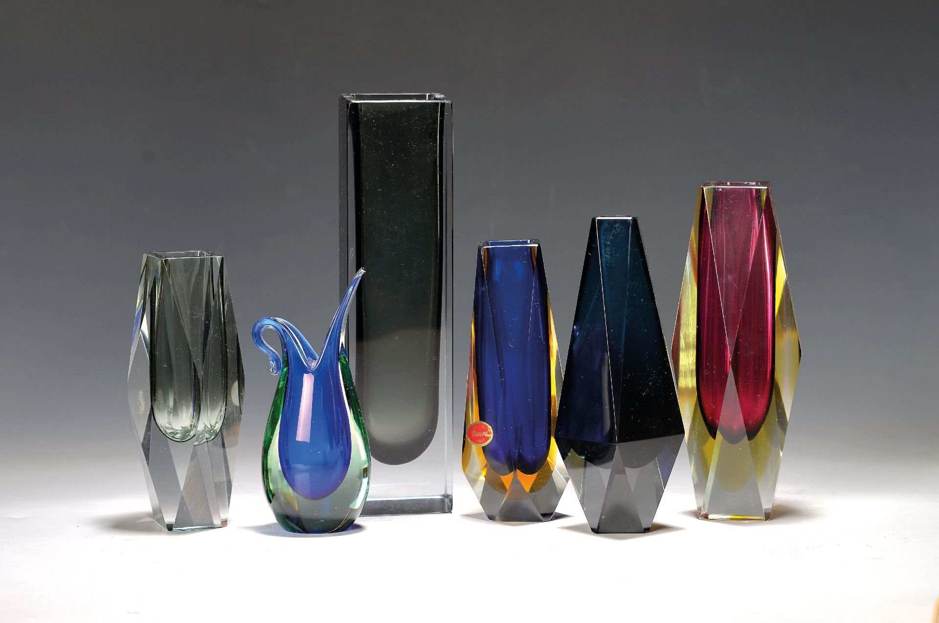 6 Murano-Vasen, Italien, 60/70er Jahre, Kristallglas,
