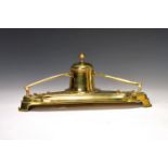 Jugendstil Tintenfaß, wohl Frankreich, um 1900, Messing