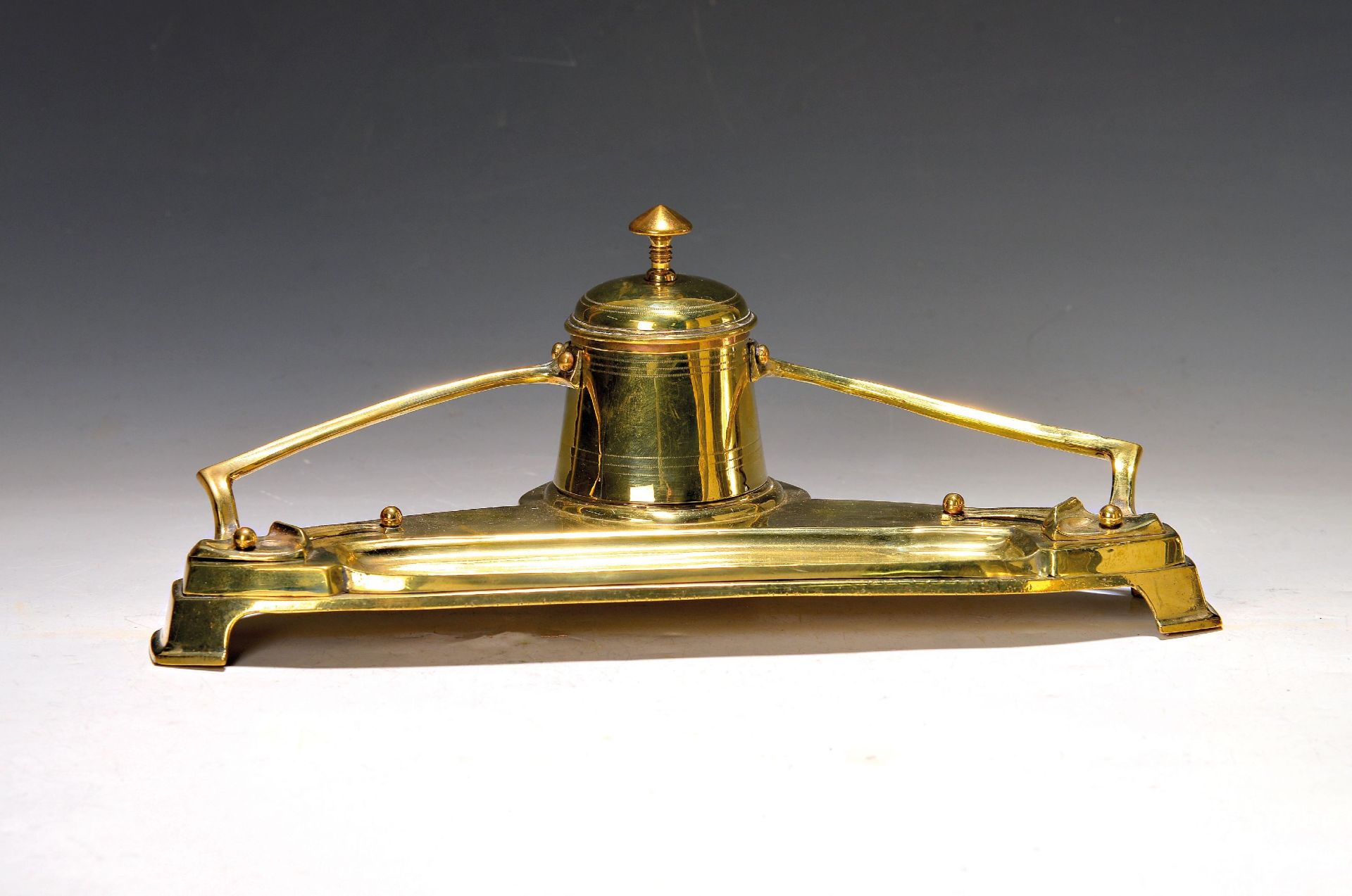 Jugendstil Tintenfaß, wohl Frankreich, um 1900, Messing