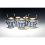 5 Mettlach-Krüge, Villeroy & Boch, Anfang 20. Jh.,