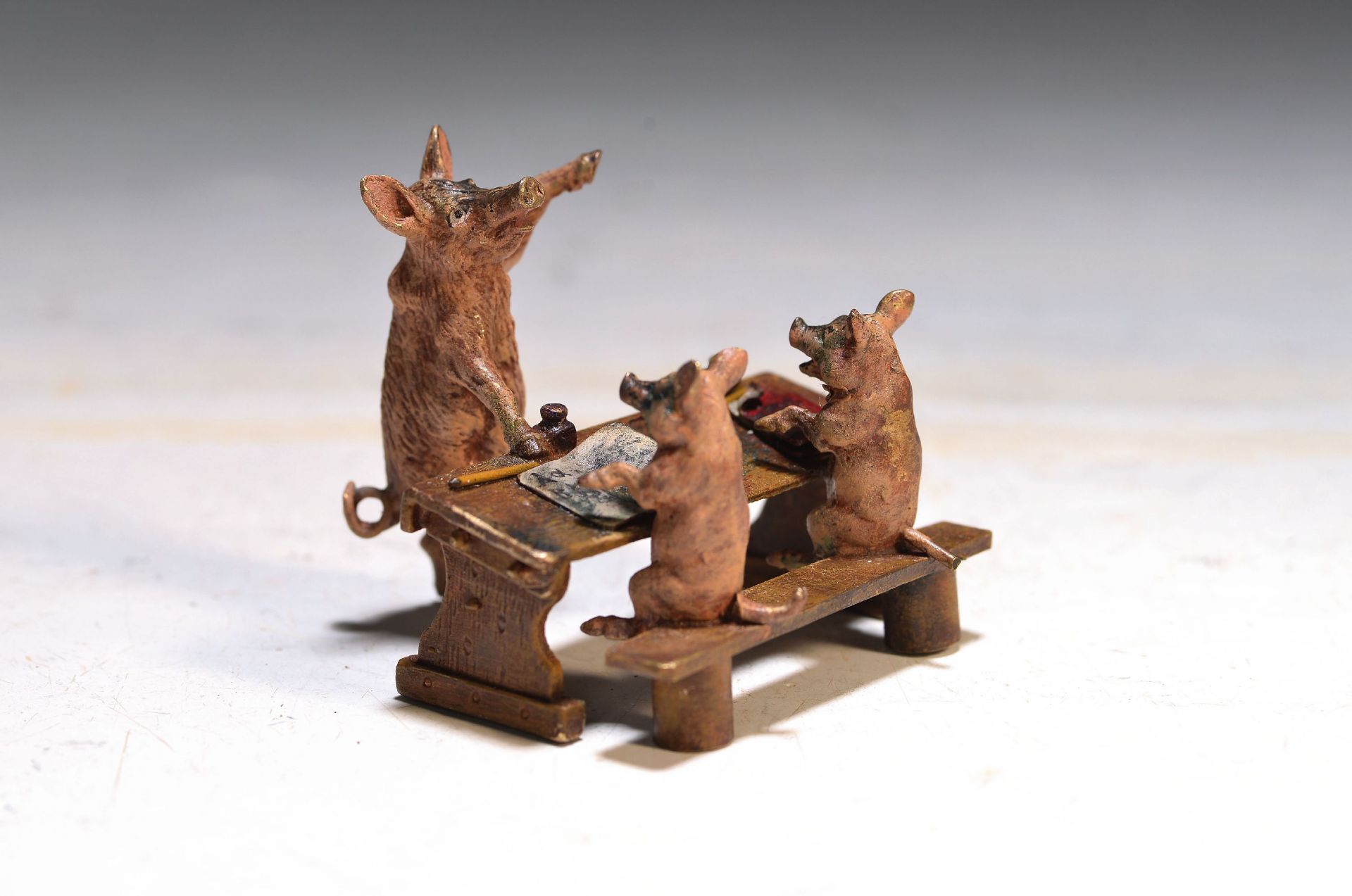 Schweineschule, Wiener Bronze, signiert Bergmann, Lehrer