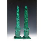 Paar Obelisken aus Malachit, neuzeitlich, H. ca.