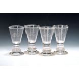 4 Gläser, Lobmeyer Wien, um 1900, farbloses Glas,