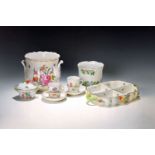 6 Teile Herend und einen Blumentopf, 20. Jh., zwei