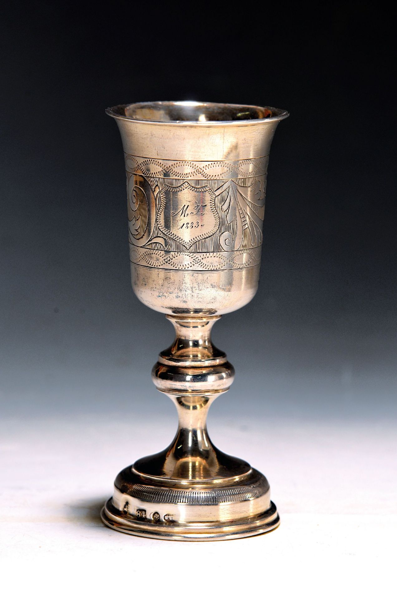 Silberpokal, Russland, um 1800, 84 Zolotniki, floraler
