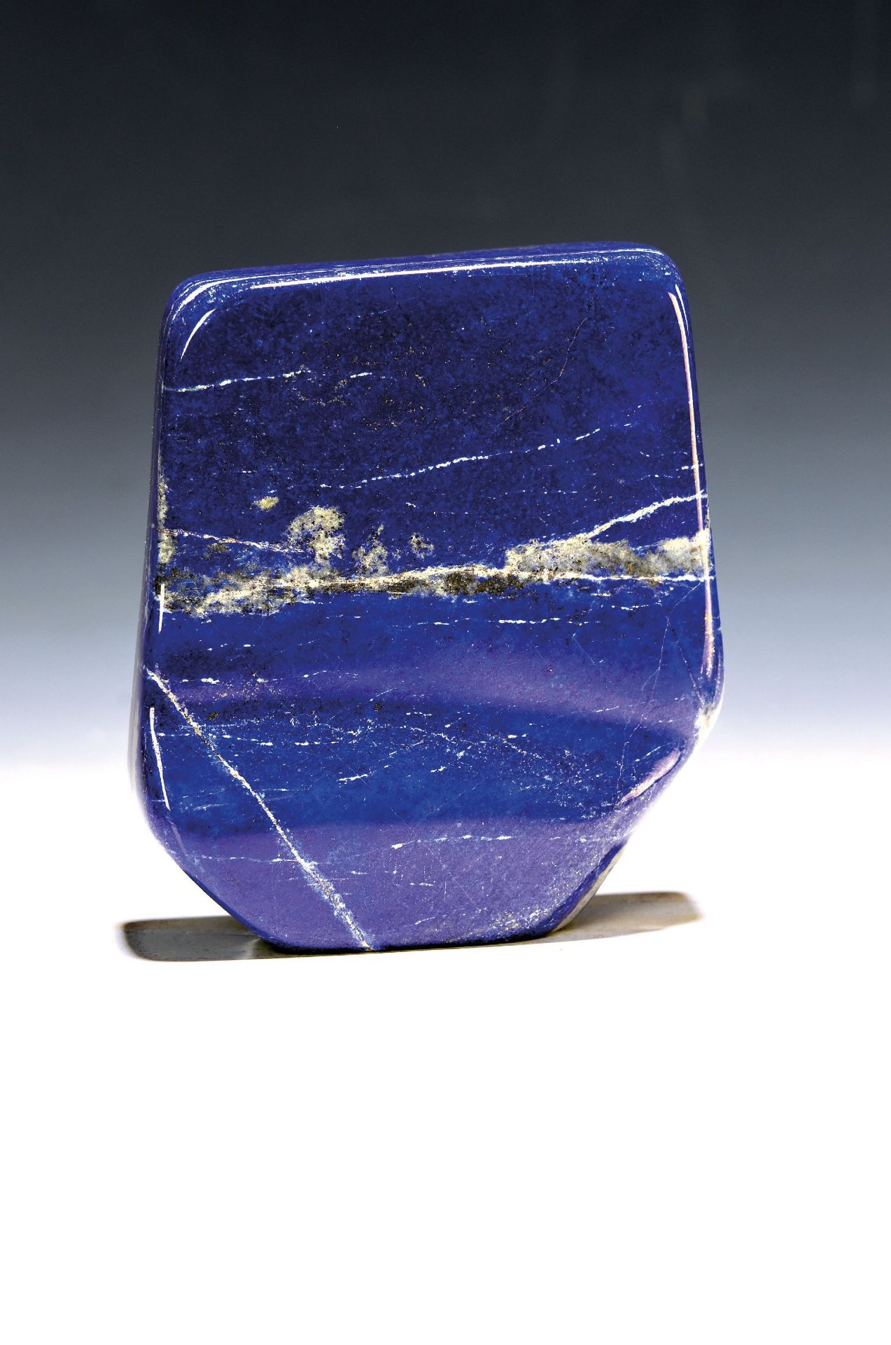 Lapislazuli in Freiform, Afghanistan, unregelmässige Form,
