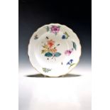 Teller mit Holzschnittblumen, Meissen, um 1745, Porzellan,