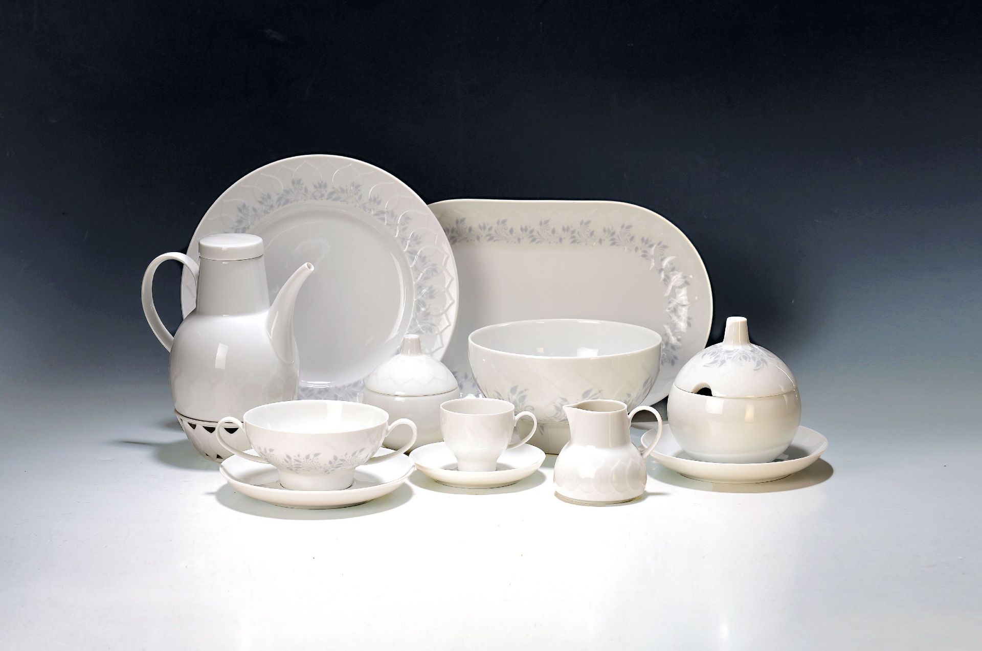 Speiseservice, Rosenthal, Modell Lotus mit grauem floralen