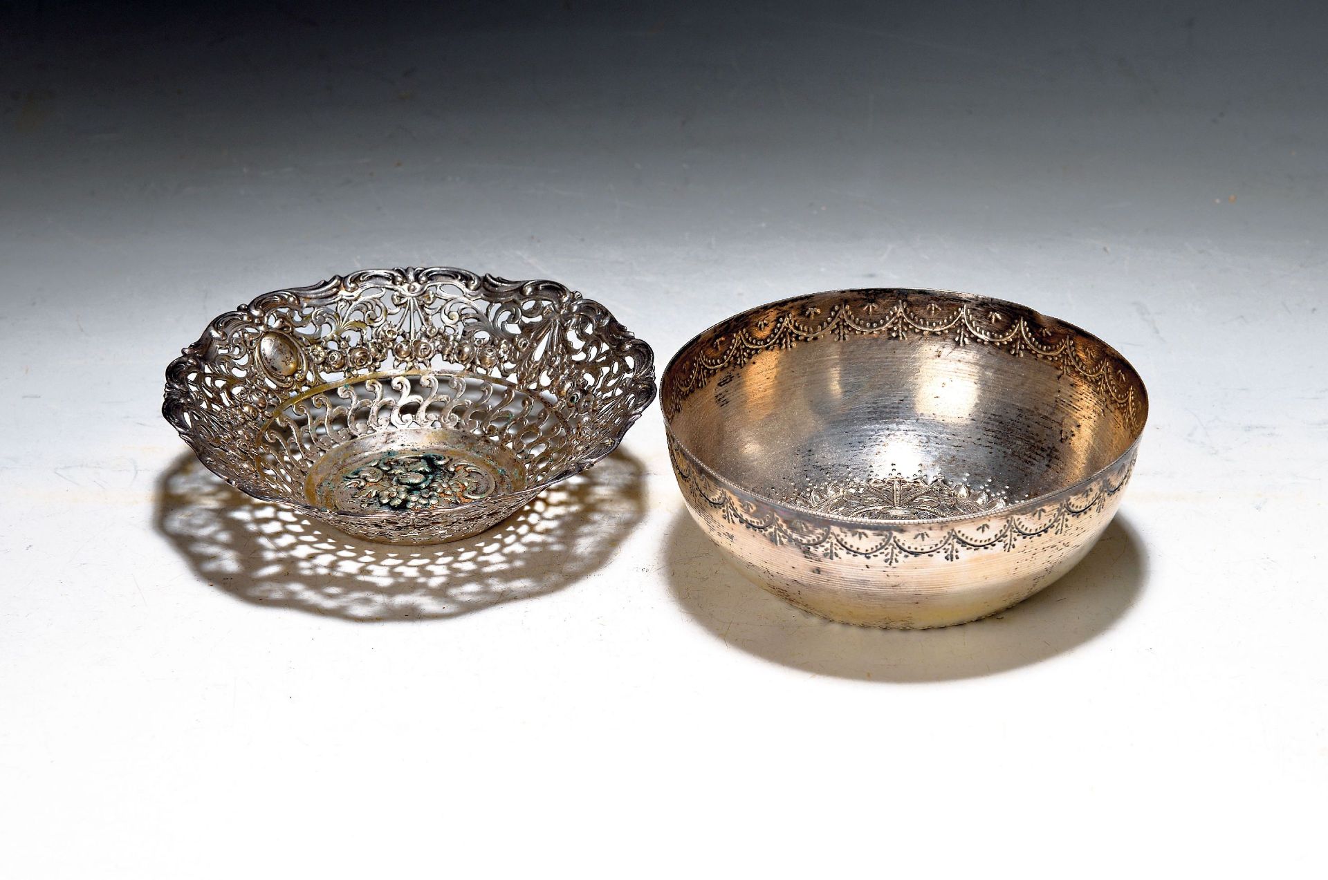 2 Silberschalen, mitteleuropäisch, um 1900, 800er bzw.